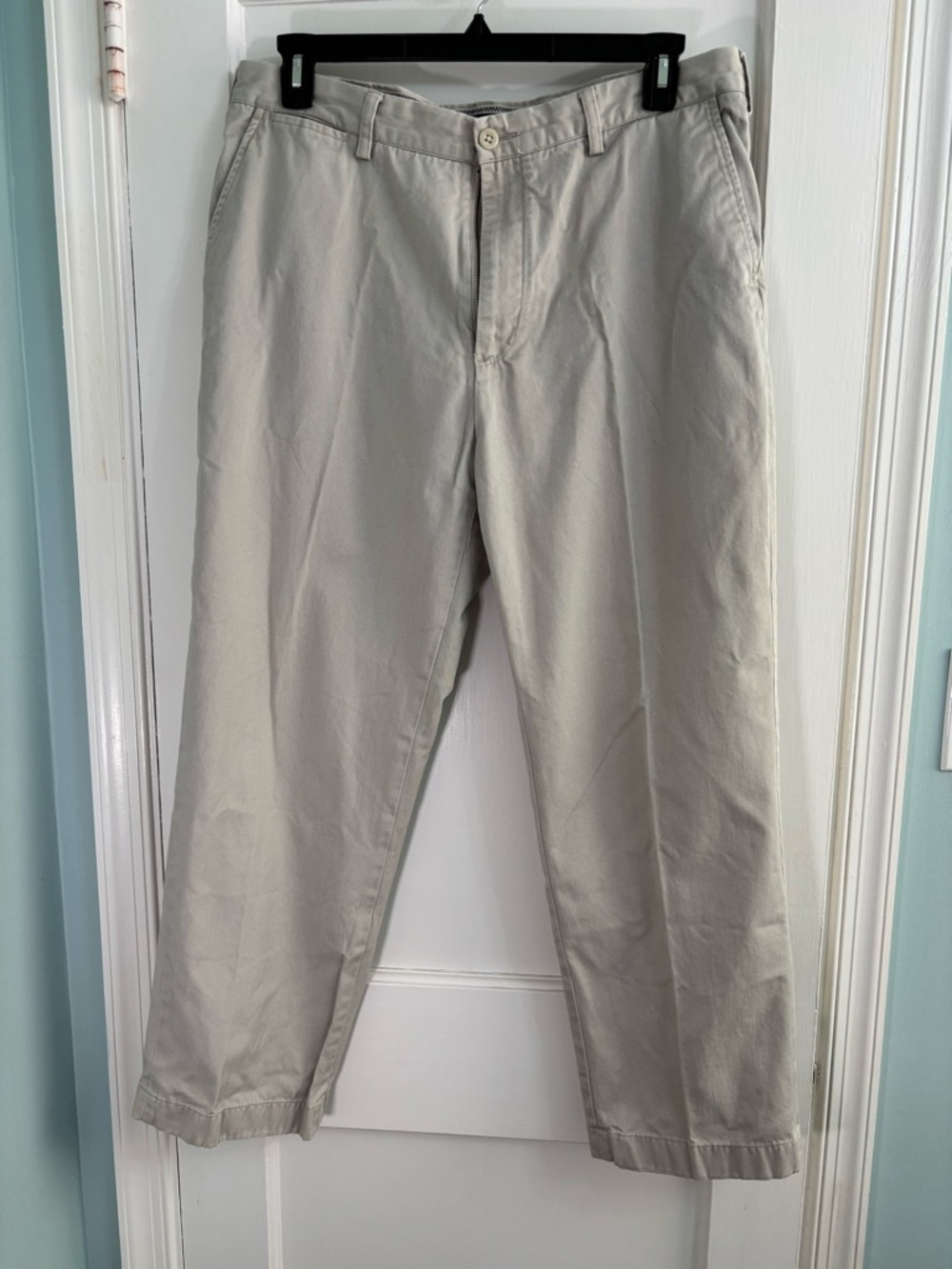 Nautica Men's Light Taupe Straight-Leg Chinos